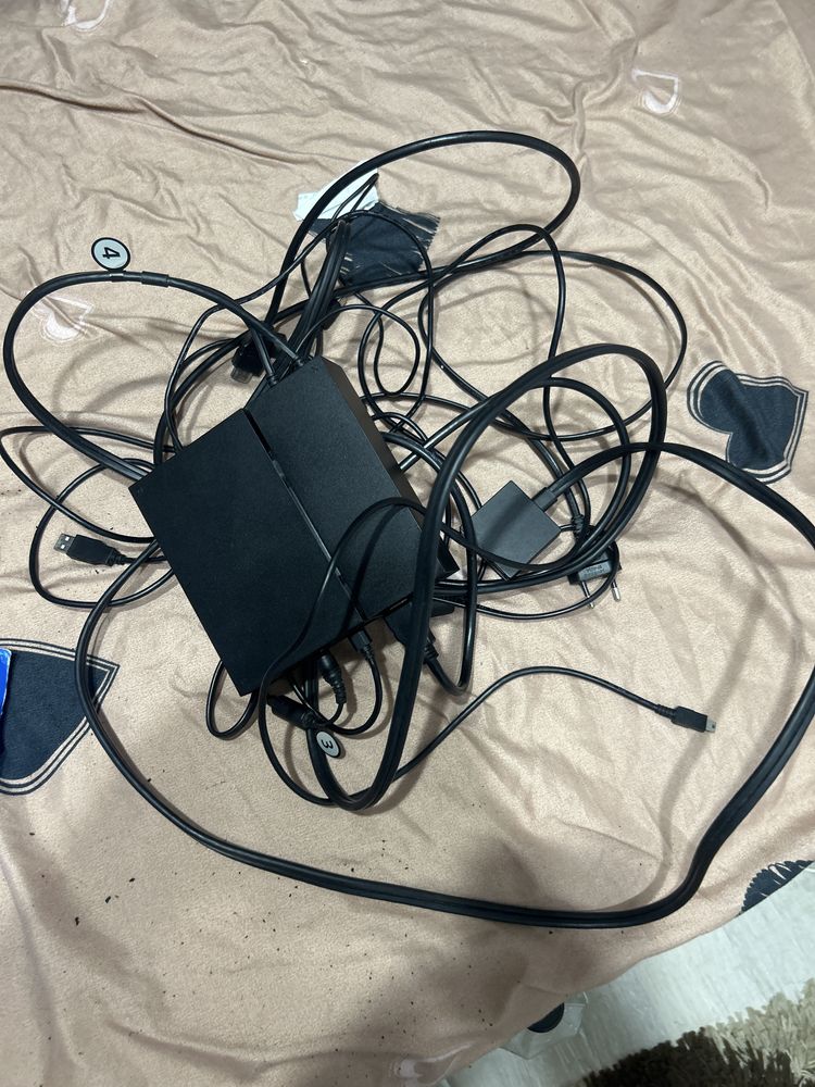 Vand ochelari vr pentru ps4 + 3 jocuri