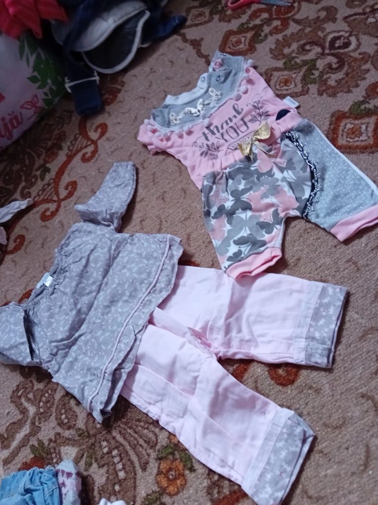 Hăinuțe fetita n