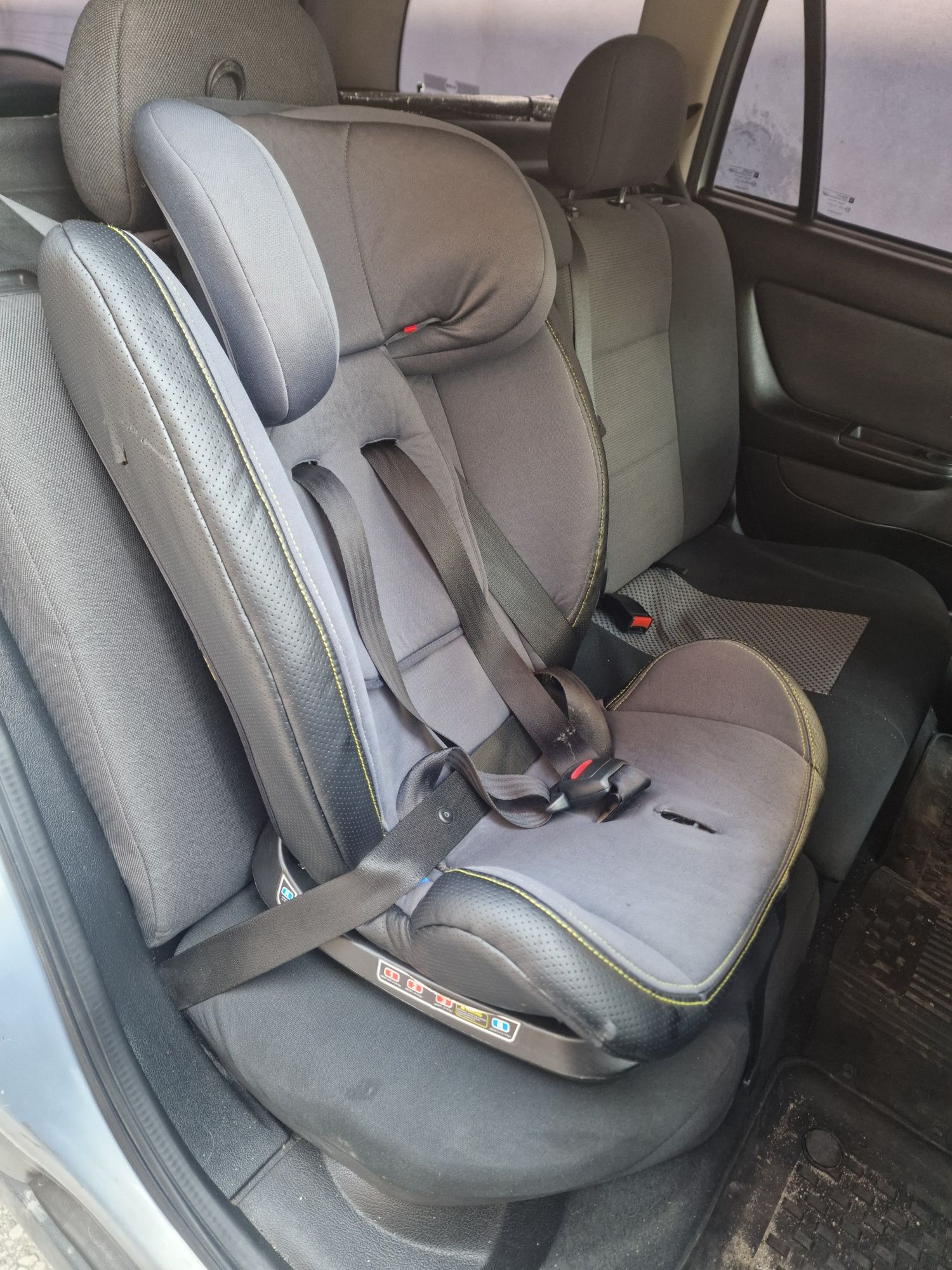 Chipolino Techno 360 детско столче за кола 0-36kg ISOFIX