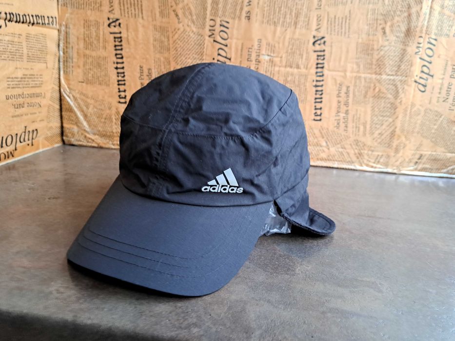 мъжка шапка с козирка Adidas,зимна жокейка адидас,