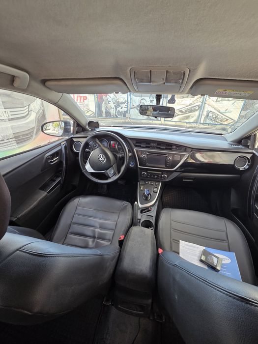 Firma licență arr inchiriez toyota  auris 2014 2017 hibrid  uber bolt