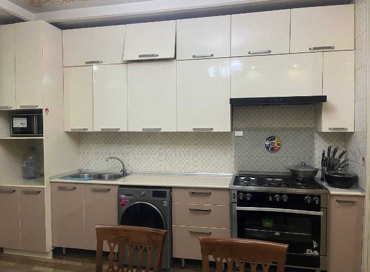 Якасарой 3/3/9 ЖК дрим хаус 100 квадрат