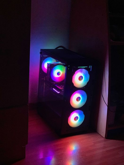 Vand PC Gaming i5 12400f Rtx 4060 NU FAC SCHIMBURI!