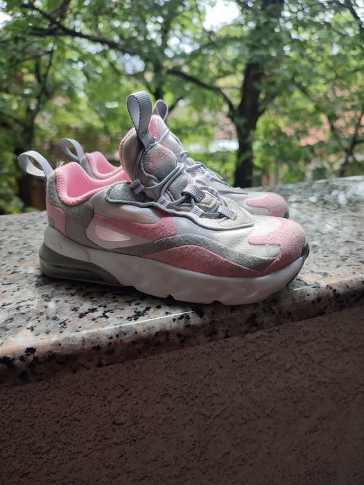 Adidași fete.         .