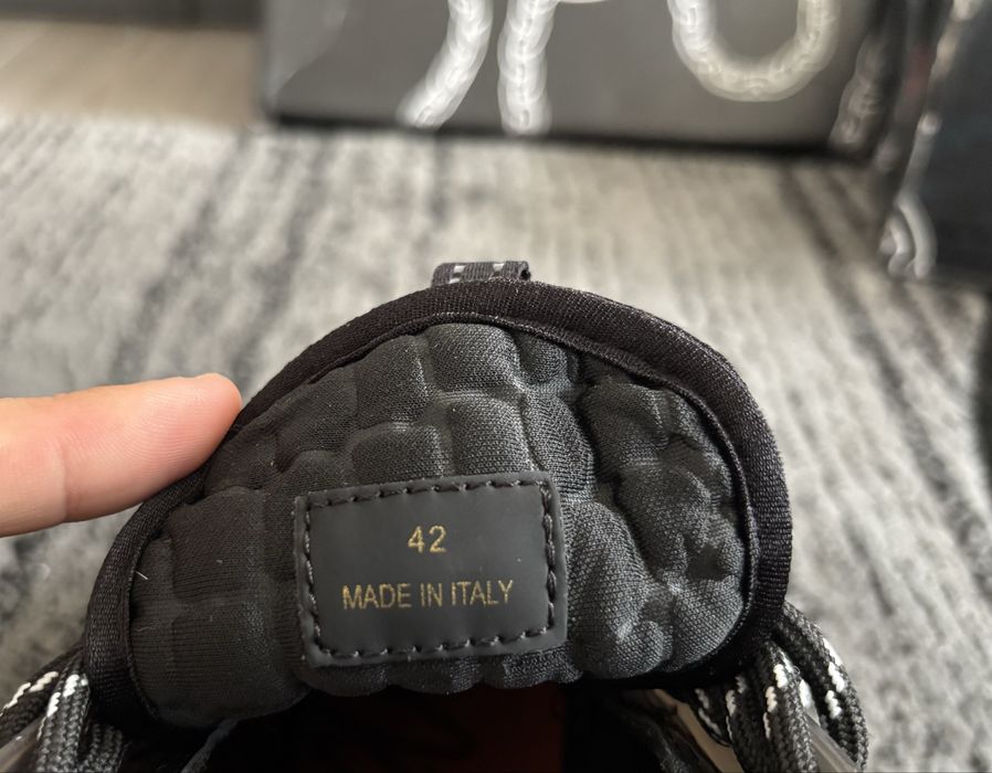 Versace Chain Reaction