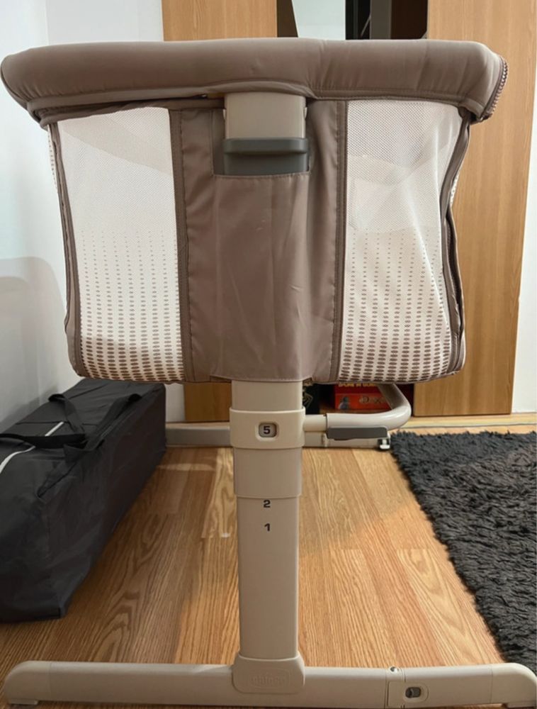 Vand patut pentru copii Chicco Next 2 me Air atasabil de la nastere