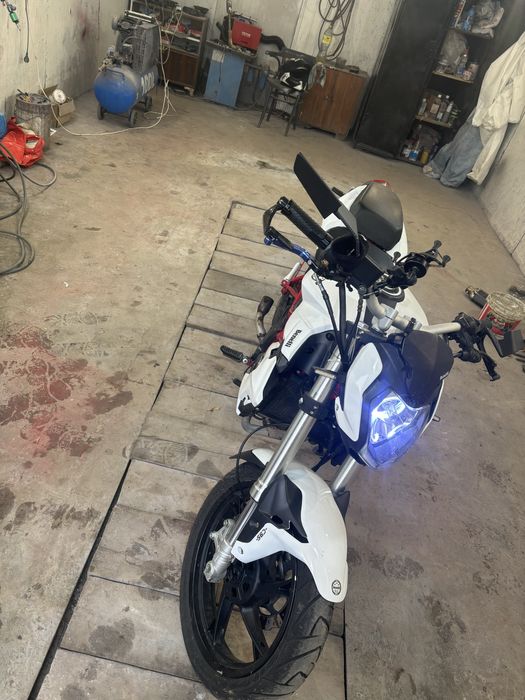 Vand sau schimb Benelli BN125