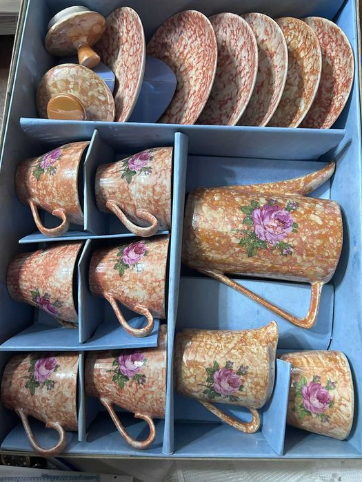 Продам сервиз кофейный чайные пары