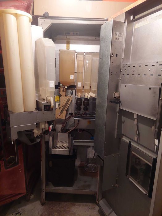 Вендинг машини Зануси Спацио