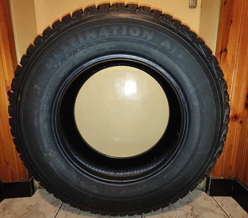 Продава се Firestone Destination A/T 245/65 R17