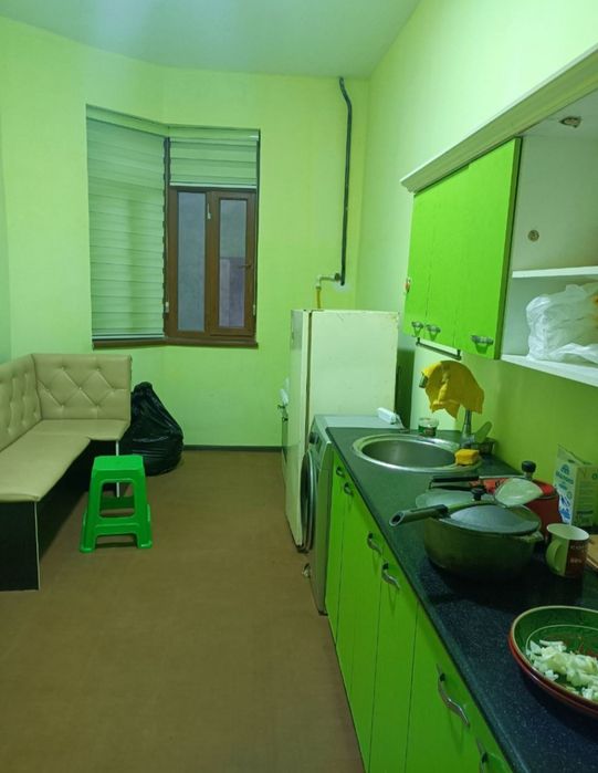 1хона уй 1этаж падвали б.н сотилади