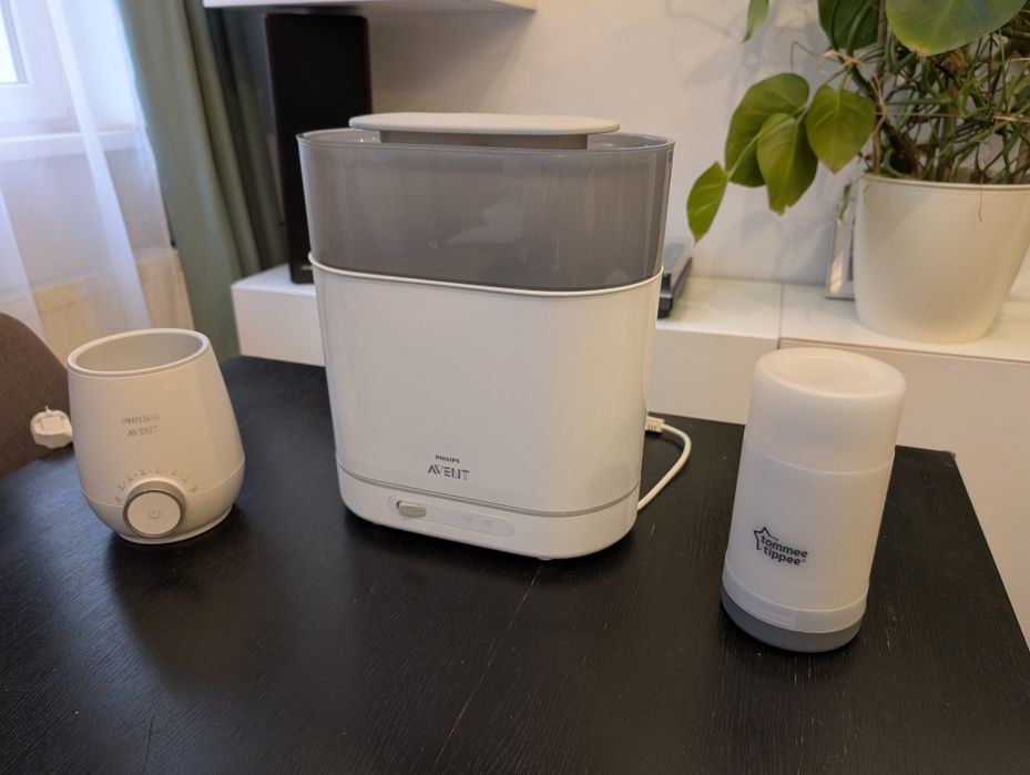 Pachet complet biberoane - Incalzitor + Sterilizator + Termos