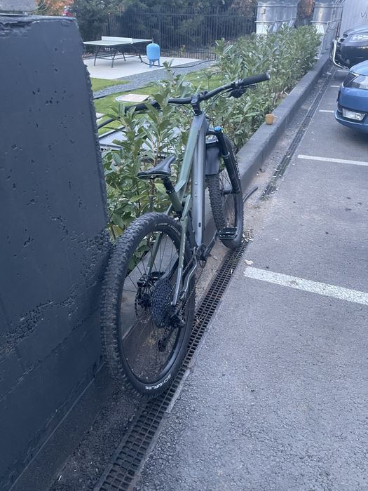 Bicicleta full suspension cube 122