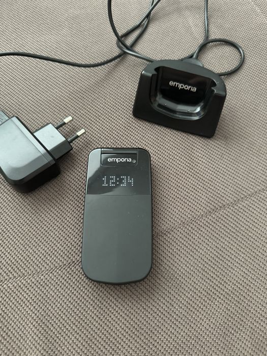 Telefon cu butoane Emporia