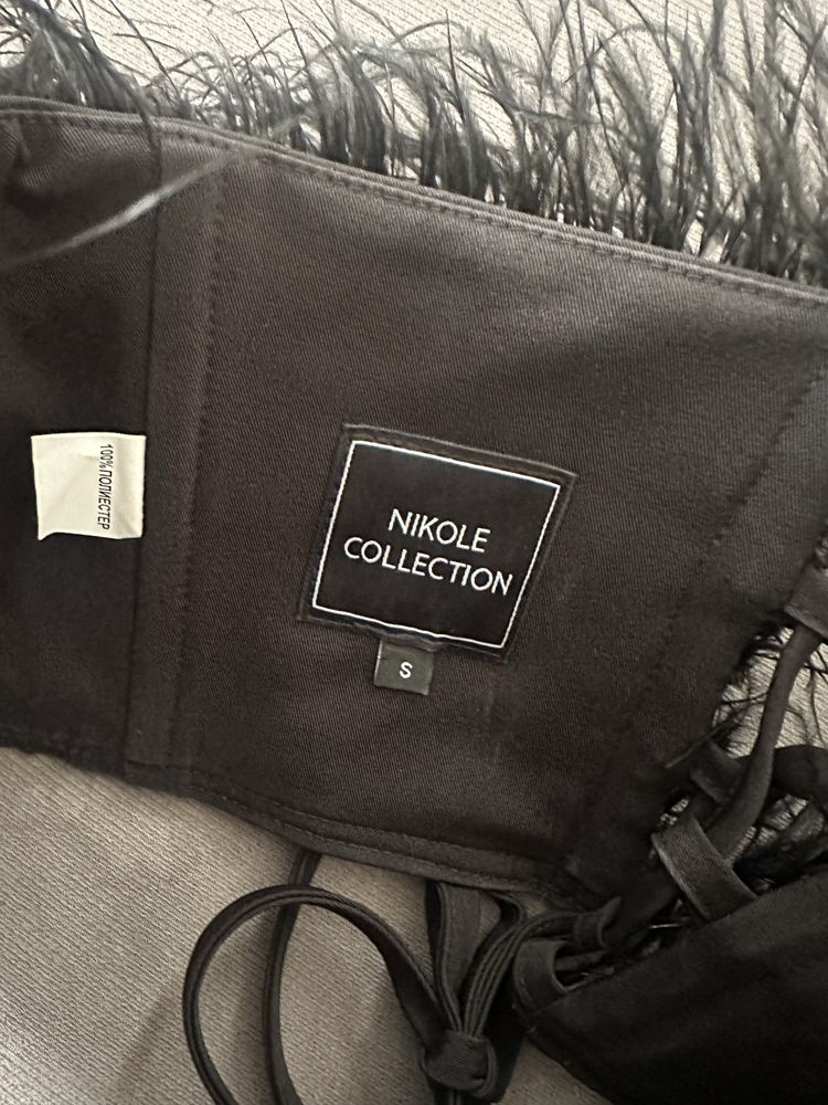 Топ от щраусови пера Nicole collection
