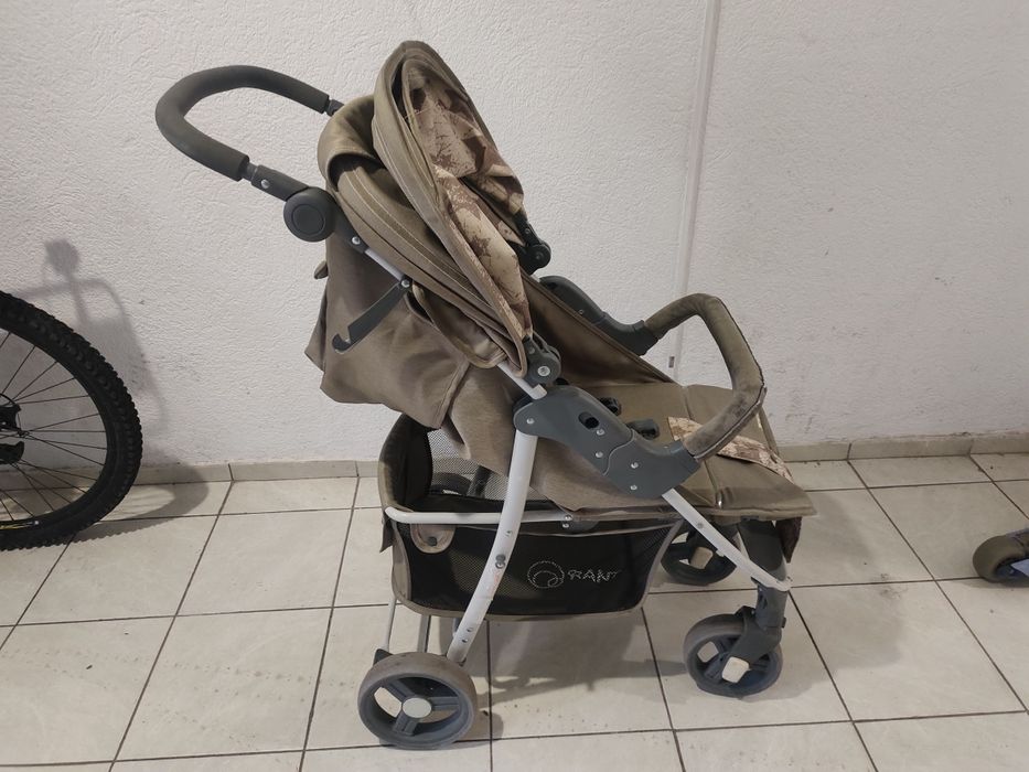 Детская коляска в отличном состоянии!!