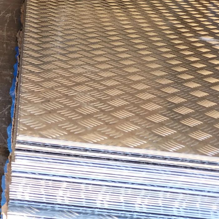 Алюминивые и нержавеющие листы.