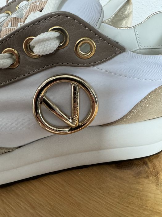 Adidasi / Sneakers Valentino