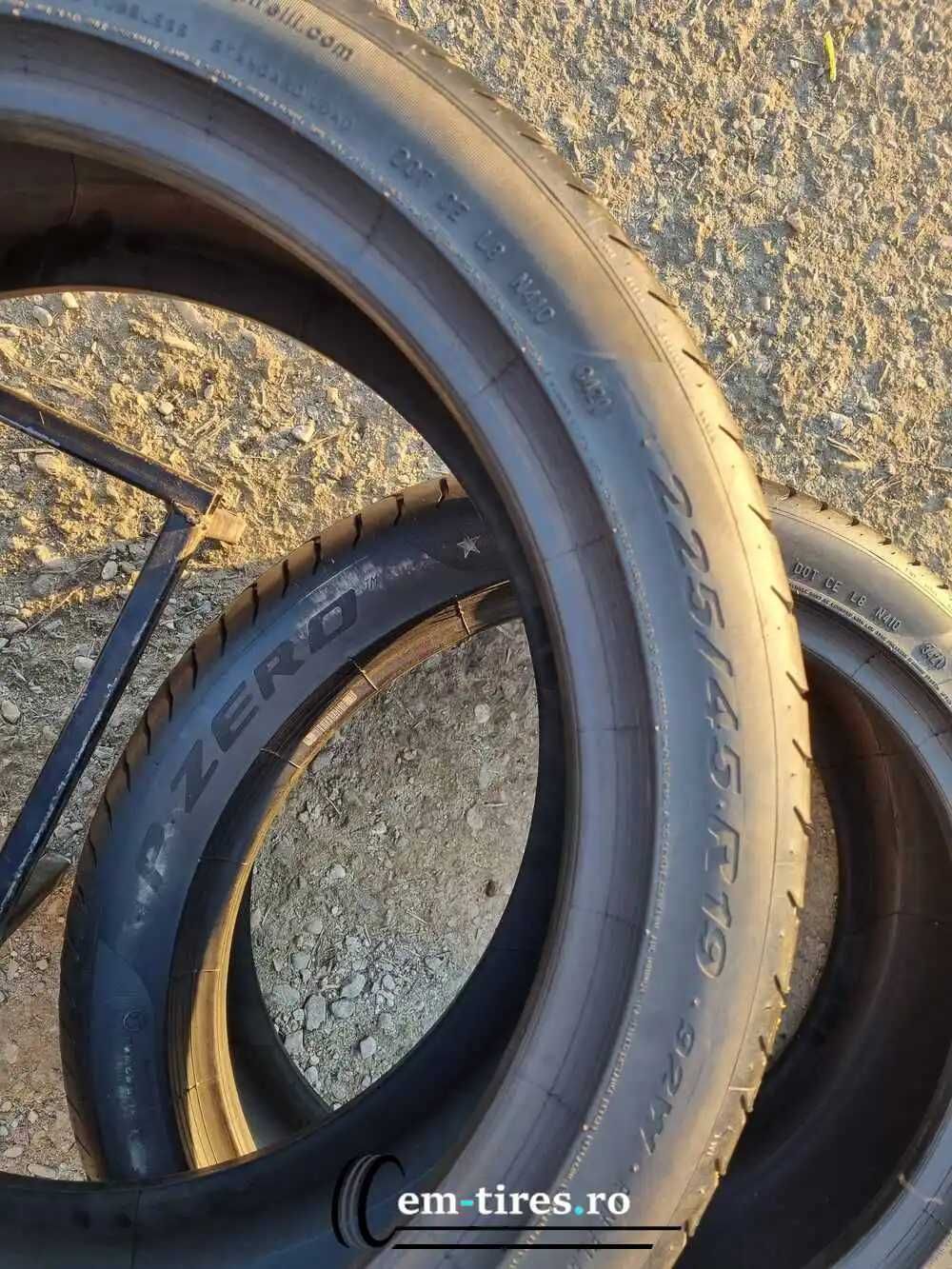 SET 2 Anvelope Vara 225/45 R19 PIRELLI P Zero RSC 92W - Runflat
