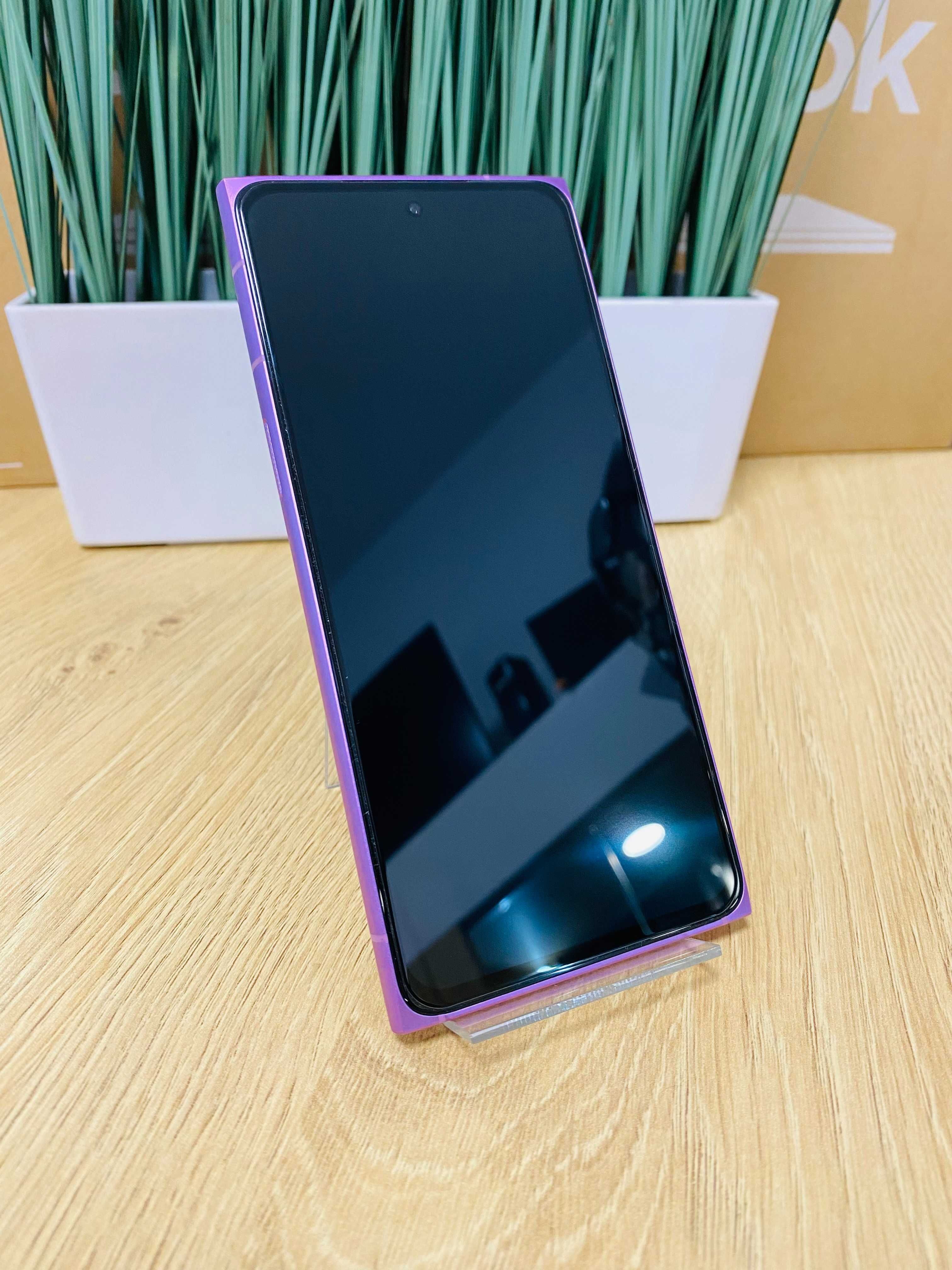 НОВ !!! HMD Skyline, 256GB, 12GB RAM, 5G, Neon Pink