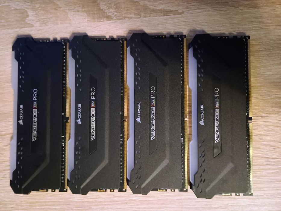 Kit Ryzen 5600X + B550 AORUS ELITE + 32GB 3600MHz Corsair