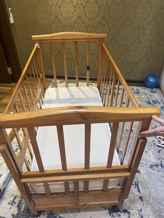 детский кровать манежка в хорошем состоянии