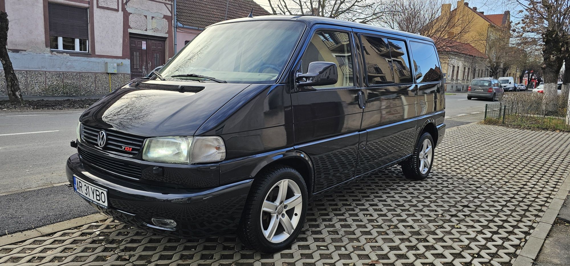 Vw T4 Caravelle 2.5 151 Cp Full Pretul in Euro !!!