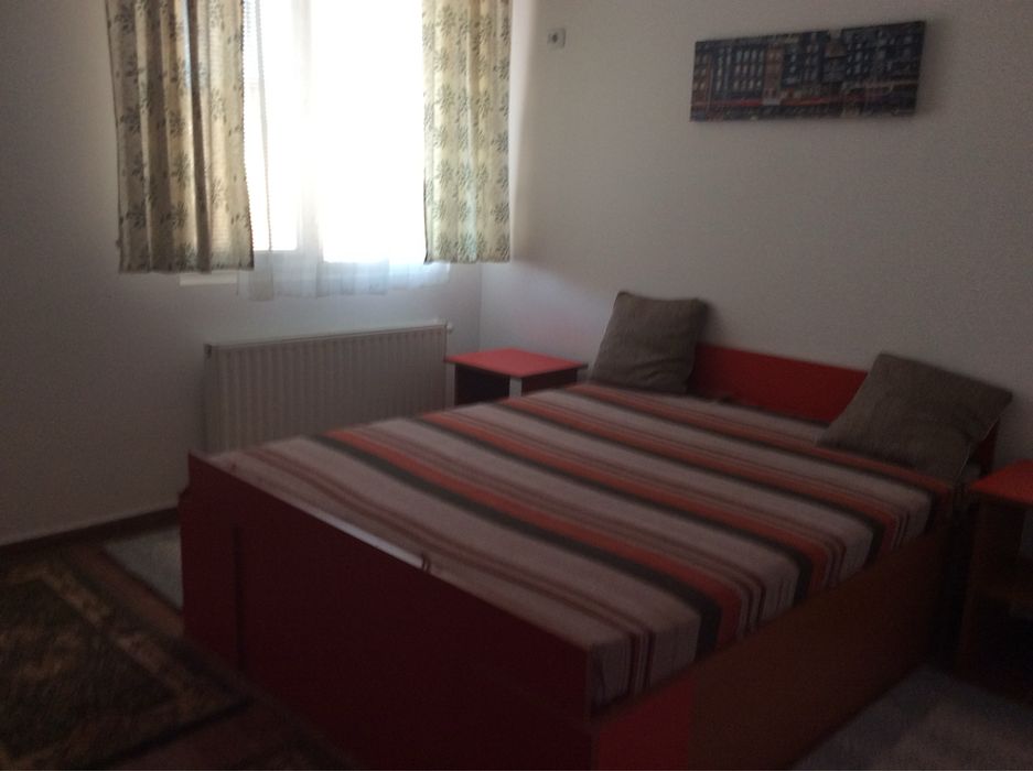 Particular inchiriez apartament 2 camere Militari Residence