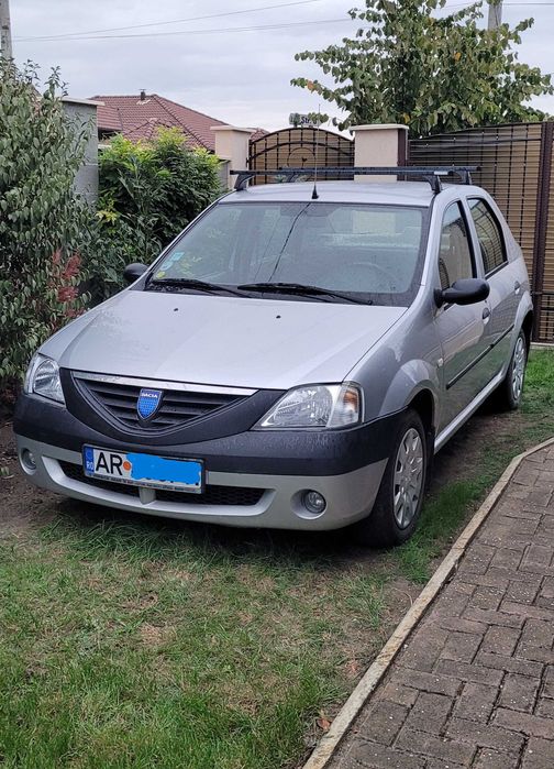Vand Logan doar 54.000 km la un preț decent