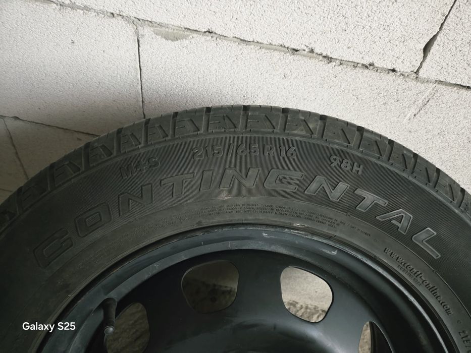 Anvelopă Continental 215/65 R16 cu jantă –  nouă, DOT 2023