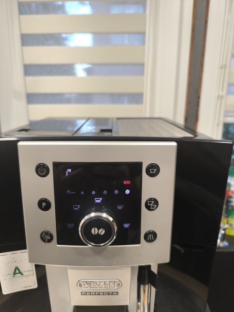 Кафемашина Delonghi perfecta