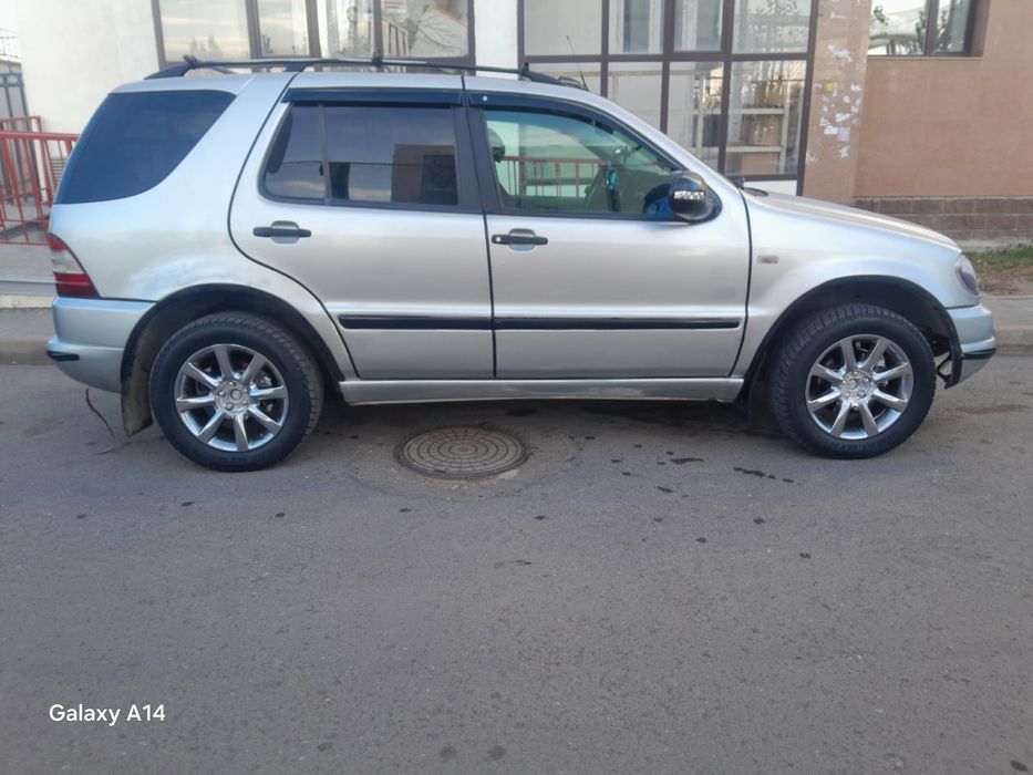 Продам Мерс Мл автомобиль