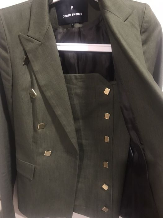 Пола и сако Комплект