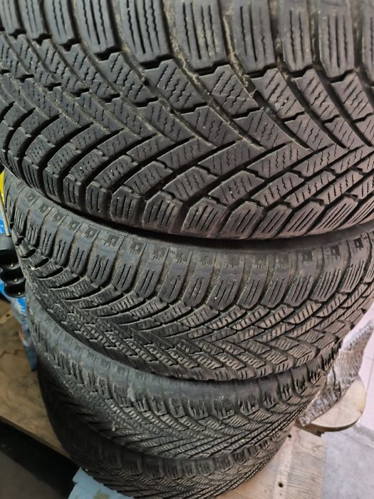 Зимни гуми Goodyear