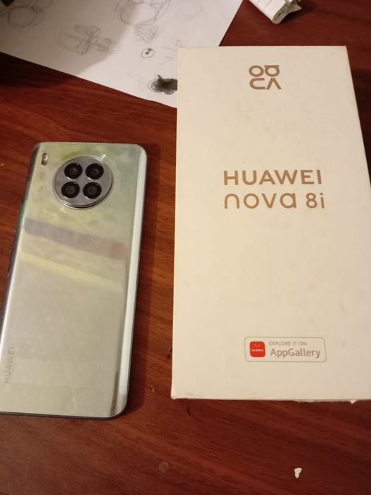 Телефон  Huawei nova 8i