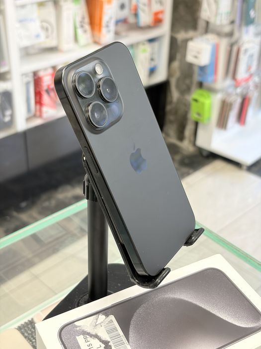Apple iPhone 15 Pro 128GB Black Titanium