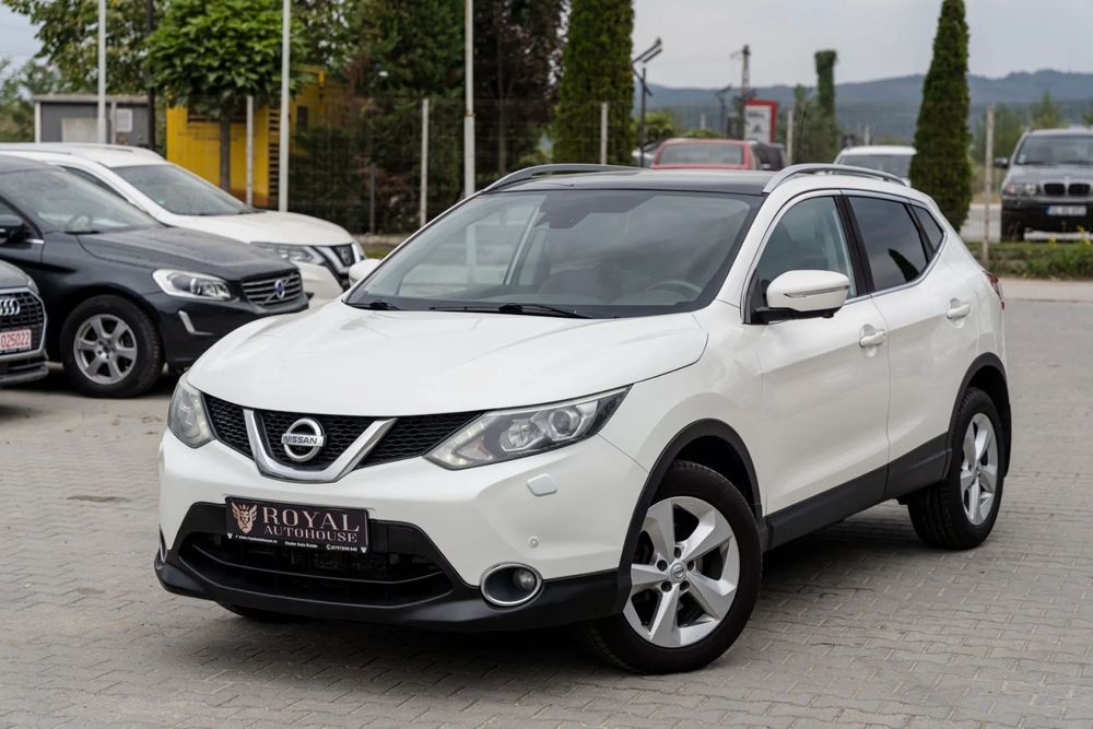 Nissan Qashqai Tekna, Cutie automata, Keyless Entry / Go, Sign Side assist, Panoramic