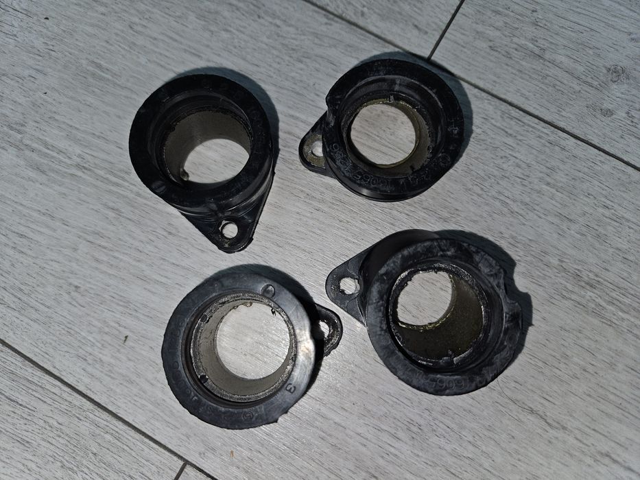 Flanse admisie Kawasaki ZX-7 / ZR750 / ZR-7s