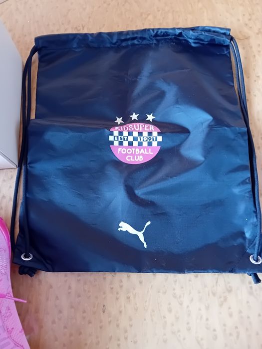 Продавам Футболни Обувки Puma