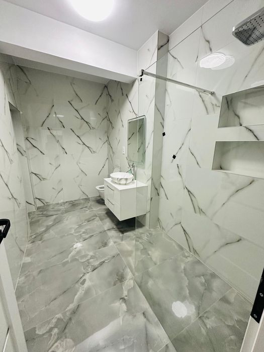 Apartament 2 camere de închiriat, zona Ciresica