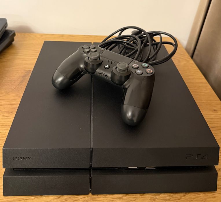 Playstation 4 plus controller