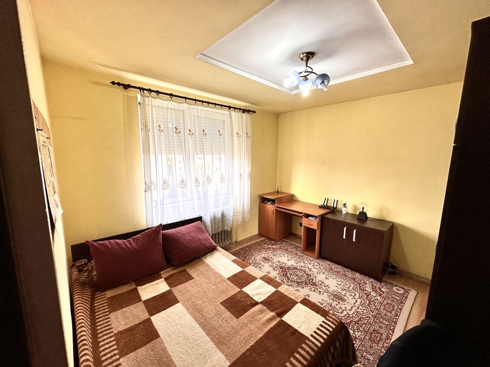 Apartament cu 2 camere, etaj 4