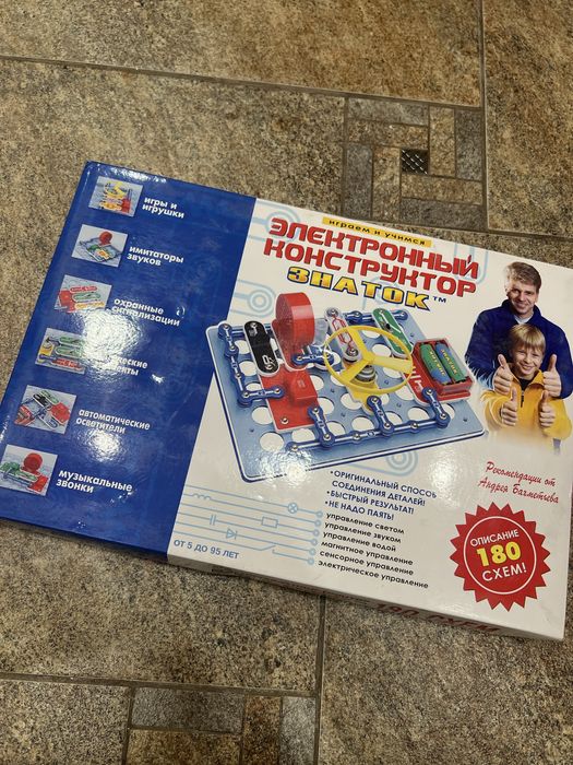 Электронный конструктор Знаток