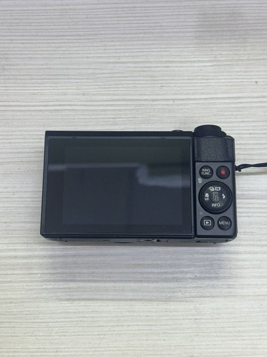 Canon PowerShot G7X Mark II