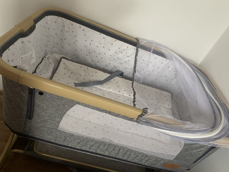 Манеж в отличном состояний почти новая