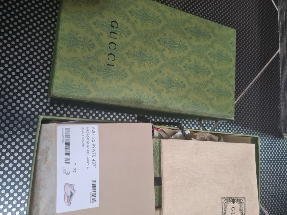 Adidași Gucci originali