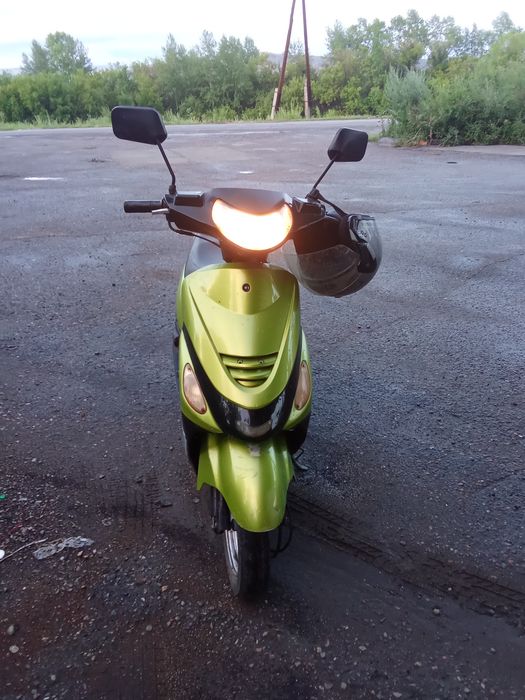 Продам скутер 2012 год