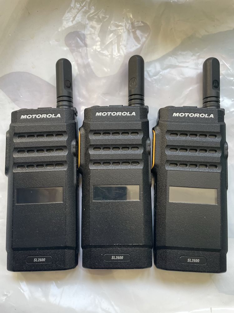 Радиостанция Motorola SL2600