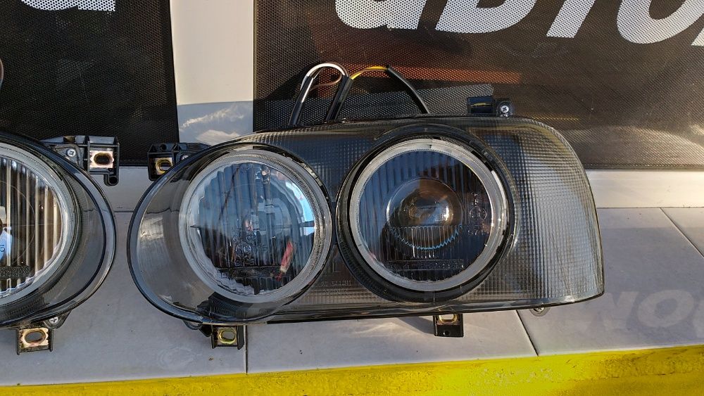 Голф 3 VW Golf 3 фарове TYC - Hella lipstad GOLF III Тунинг светлини