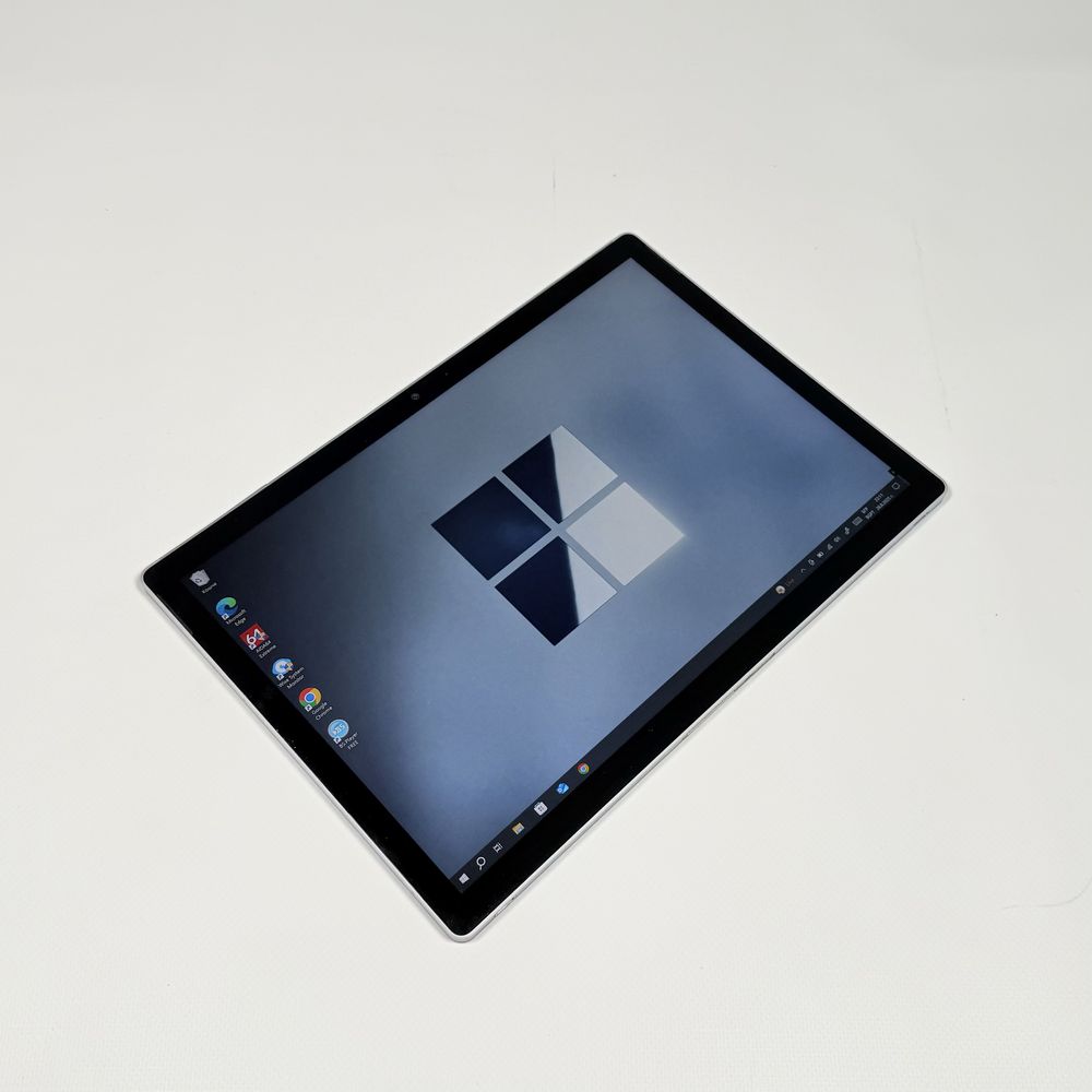 Microsoft Surface 2/13,5” 3K Touch/i5-7300U/8GB RAM/256GB NVMe